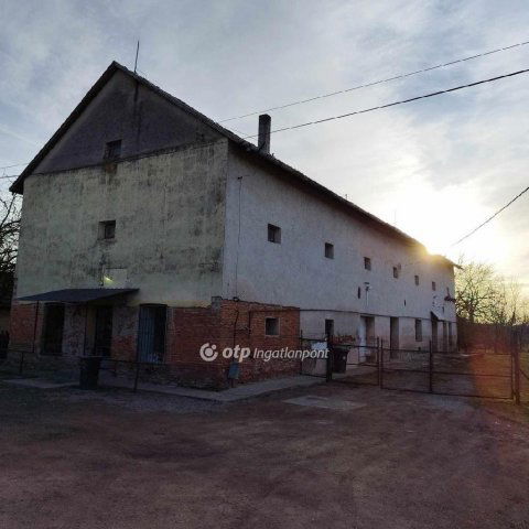 Eladó mezogazdasagi ingatlan, Hernádnémetin 31.9 M Ft