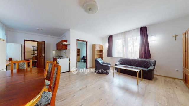 Eladó családi ház, Nyíregyházán 69 M Ft, 5 szobás