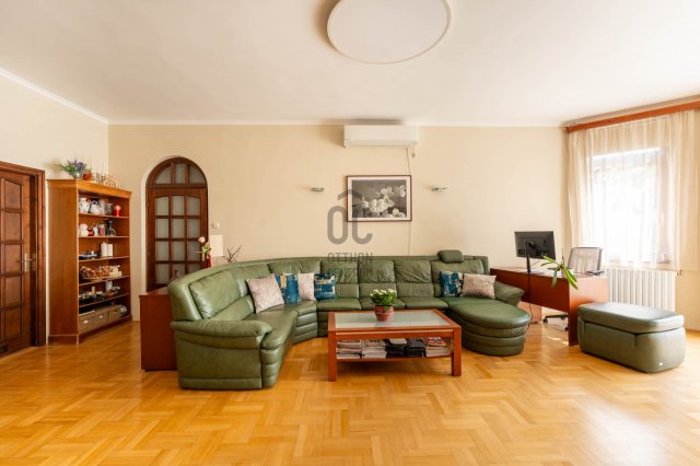 Eladó téglalakás, Budapesten, XI. kerületben 179 M Ft, 4 szobás