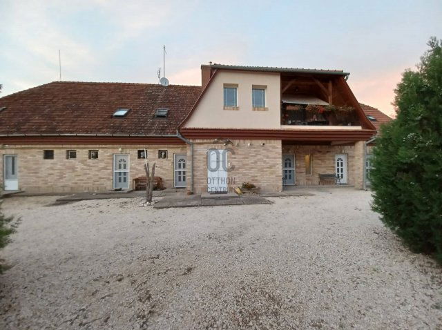 Eladó hotel, Kecskeméten 355 M Ft / költözzbe.hu