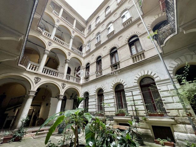 Eladó téglalakás, Budapesten, VI. kerületben, Bajnok utcában