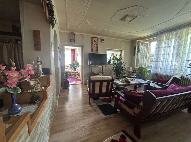 Eladó családi ház, Csornán 31 M Ft, 2 szobás