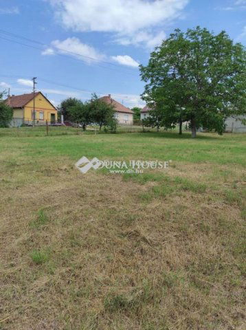 Eladó telek, Galgahévízen, Zrínyi utcában 8.5 M Ft