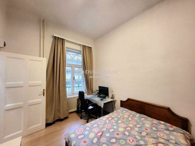 Eladó téglalakás, Budapesten, VII. kerületben 73 M Ft, 3 szobás