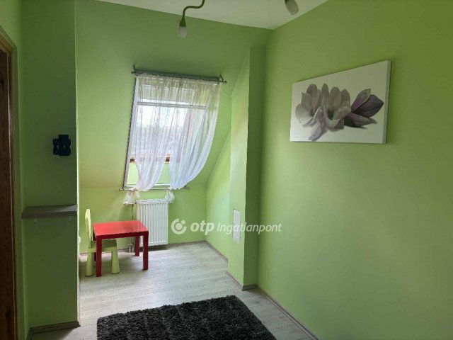 Eladó sorház, Hajdúszoboszlón 103.9 M Ft, 3+2 szobás