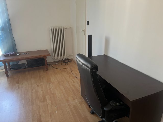 Kiadó panellakás, albérlet, Pécsett, Építők útján, 2 szobás