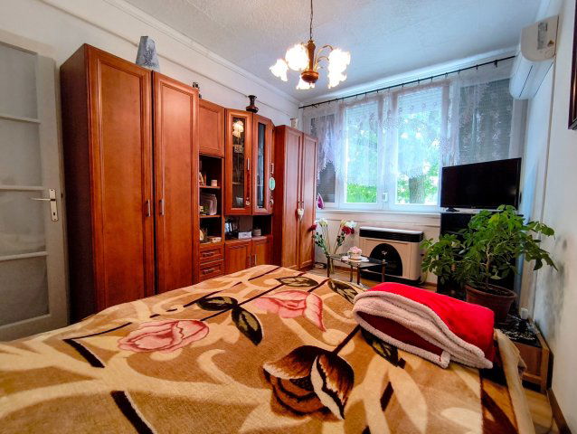 Eladó panellakás, Békésen 26 M Ft, 2 szobás