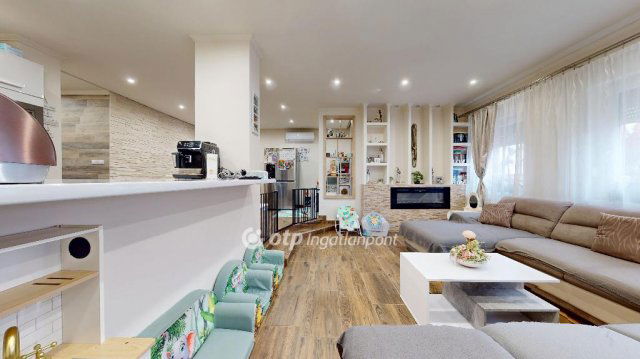 Eladó családi ház, Nyírbátorban 67.8 M Ft, 3 szobás