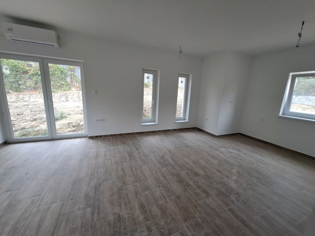Eladó téglalakás, Mendén, Rét utcában 89.9 M Ft, 3 szobás