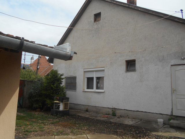 Eladó családi ház, Békéscsabán 45 M Ft, 2 szobás