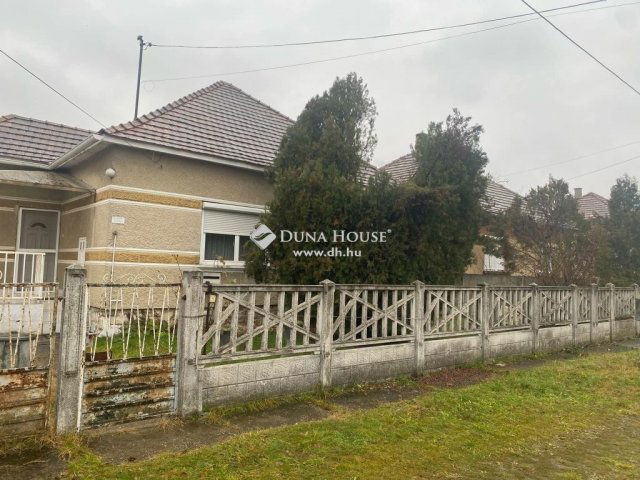 Eladó családi ház, Tokodaltárón 54.9 M Ft, 3 szobás