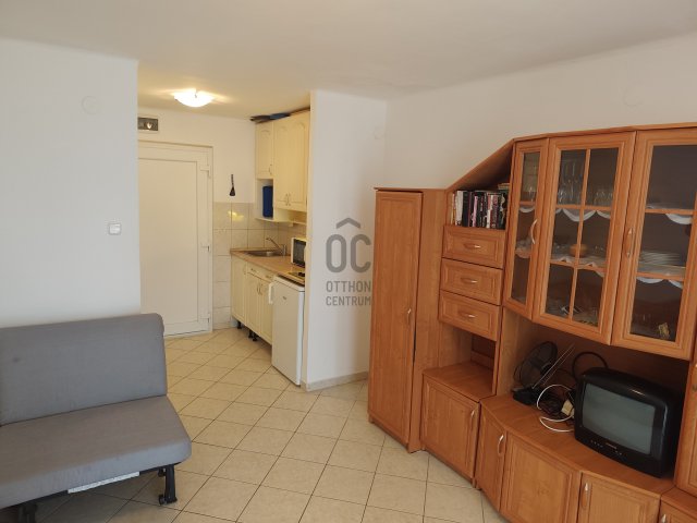 Eladó nyaraló, Balatonlelleén 37.5 M Ft, 1 szobás
