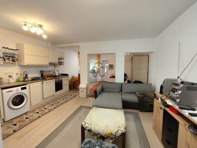 Eladó ikerház, Balatonfűzfőn 118 M Ft, 6 szobás