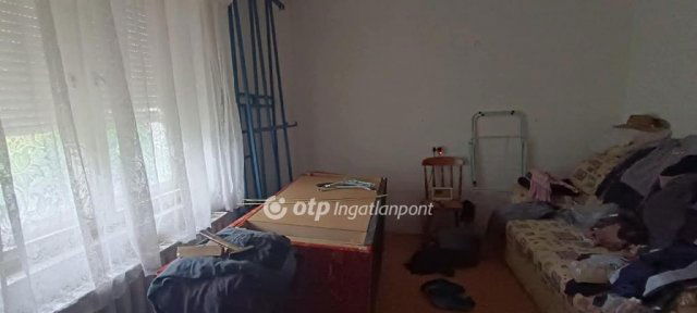 Eladó családi ház, Szegeden 55 M Ft, 2 szobás