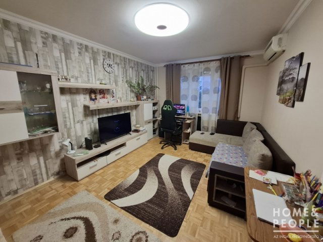 Eladó téglalakás, Szegeden 69 M Ft, 3 szobás