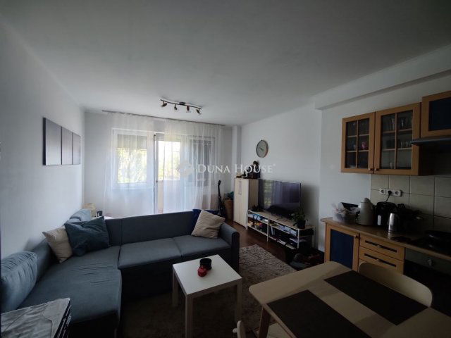 Eladó téglalakás, Budapesten, XVIII. kerületben 54.9 M Ft