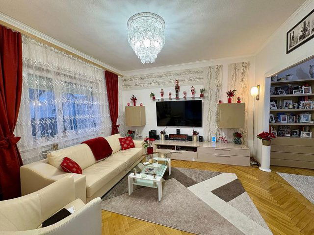 Eladó családi ház, Budakalászon 92.9 M Ft, 3 szobás