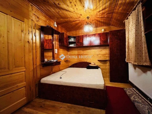 Eladó családi ház, Tápiószentmártonon 21 M Ft, 2 szobás