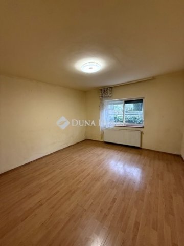 Eladó téglalakás, Budapesten, XIV. kerületben 40.5 M Ft