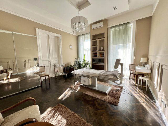 Eladó téglalakás, Budapesten, VII. kerületben 99 M Ft, 2 szobás