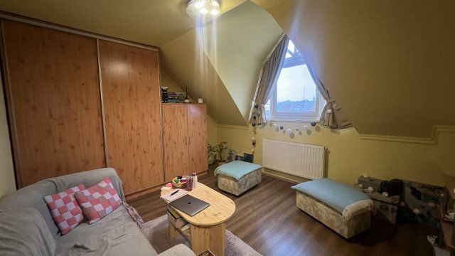 Eladó téglalakás, Baján 34 M Ft, 2+1 szobás