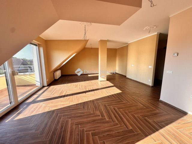 Eladó téglalakás, Zalaegerszegen 65 M Ft, 2 szobás