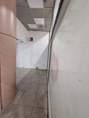 Kiadó üzlethelyiség, Kecskeméten 360 E Ft / hó, 1 szobás