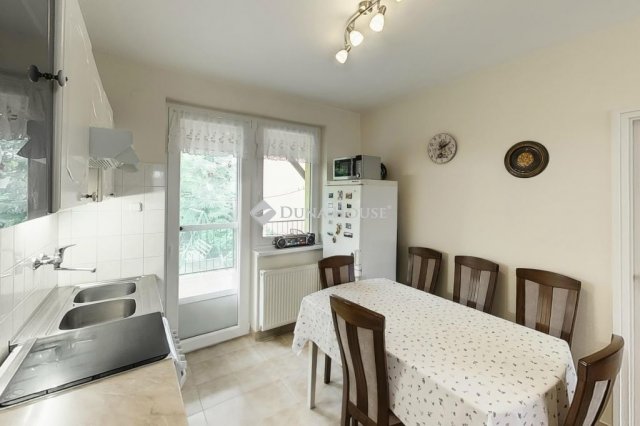 Eladó családi ház, Kecskeméten 149 M Ft, 6+1 szobás