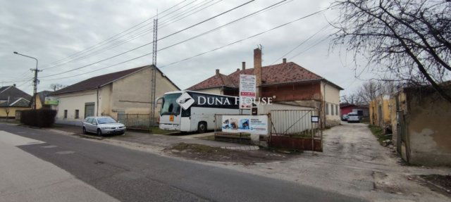 Eladó ipari ingatlan, Nagykőrösön 140 M Ft