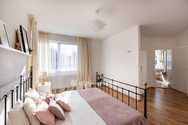 Eladó családi ház, Budapesten, XXI. kerületben 269 M Ft