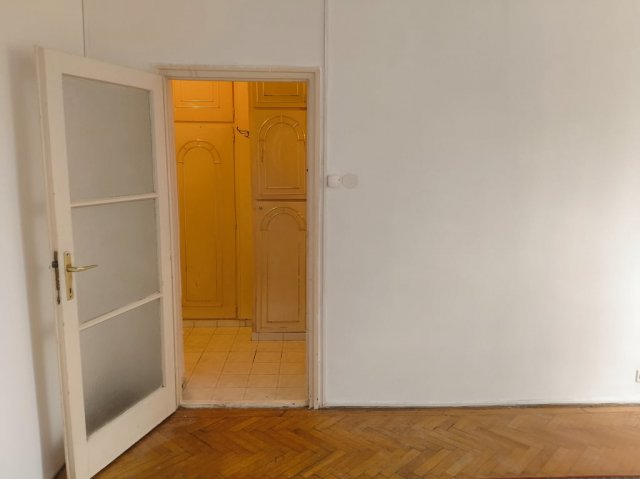 Eladó téglalakás, Debrecenben 34.5 M Ft, 1 szobás