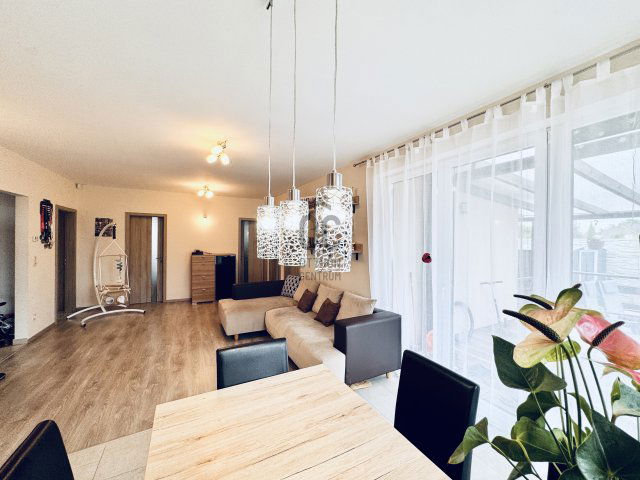 Eladó családi ház, Töltéstaván 89.9 M Ft, 4 szobás