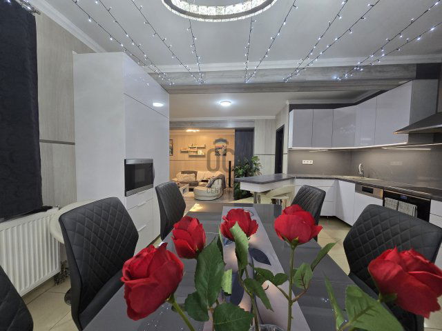 Eladó családi ház, Detken 79 M Ft, 6 szobás