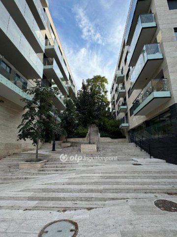 Eladó téglalakás, Budapesten, I. kerületben 152 M Ft, 2 szobás