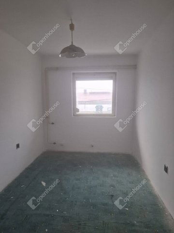 Eladó családi ház, Debrecenben 59.99 M Ft, 5 szobás