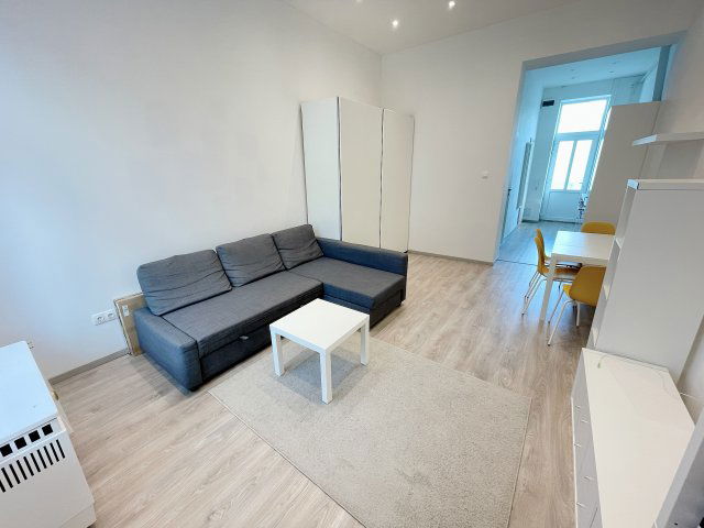 Kiadó téglalakás, albérlet, Budapesten, VI. kerületben