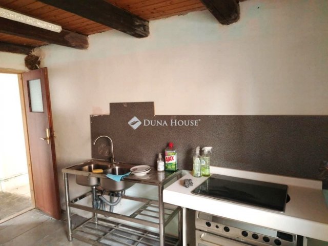 Eladó családi ház, Vönöckön 26.6 M Ft, 1 szobás