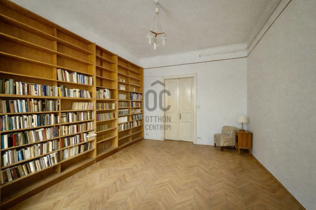 Eladó téglalakás, XII. kerületben, Hajnóczy József utcában