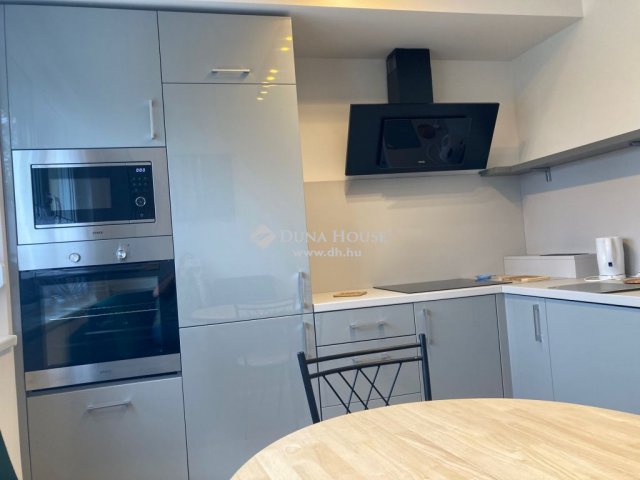 Kiadó panellakás, albérlet, Debrecenben 424 E Ft / hó, 2 szobás