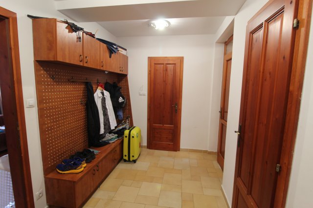 Eladó családi ház, Tótvázsonyban 177 M Ft, 6+1 szobás