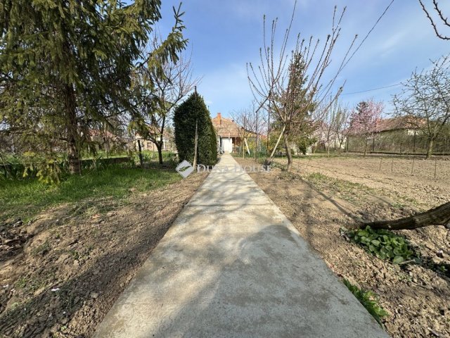 Eladó családi ház, Csépán 18.5 M Ft, 3 szobás