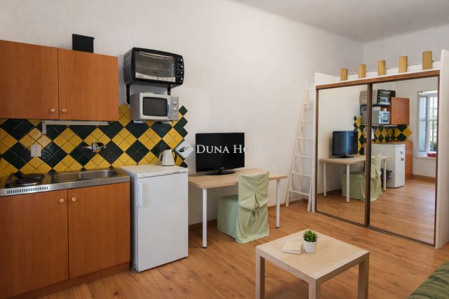 Eladó téglalakás, Budapesten, VIII. kerületben 42.9 M Ft