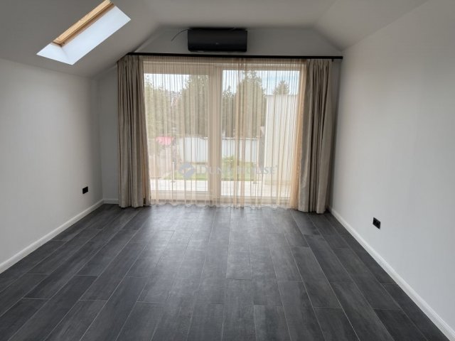 Eladó családi ház, Budapesten, XV. kerületben 168 M Ft, 4 szobás