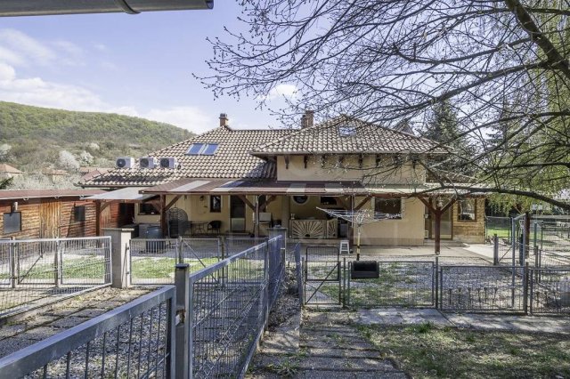 Eladó családi ház, Sajógalgócon 40 M Ft, 6 szobás