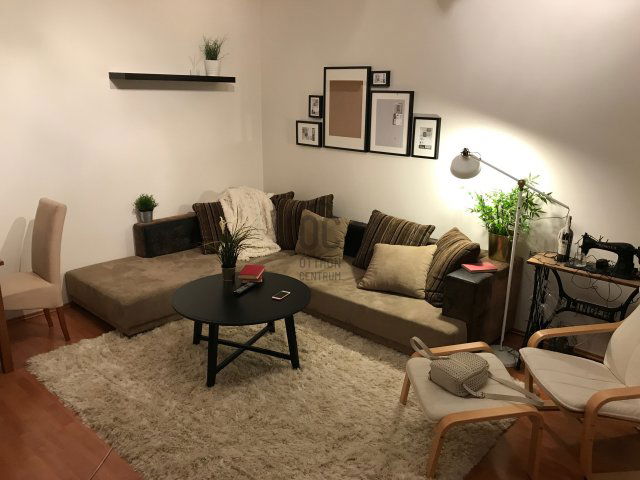 Eladó téglalakás, Budapesten, VI. kerületben 115 M Ft, 2 szobás