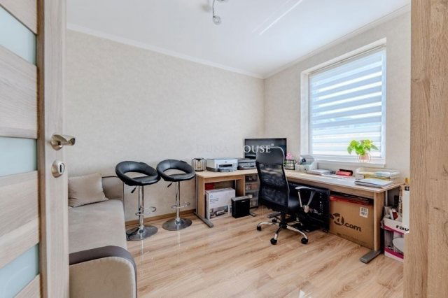 Eladó családi ház, Üllőn 299 M Ft, 6 szobás