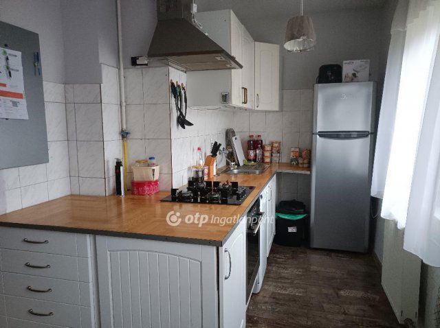 Eladó családi ház, Pécelen 66 M Ft, 1+1 szobás