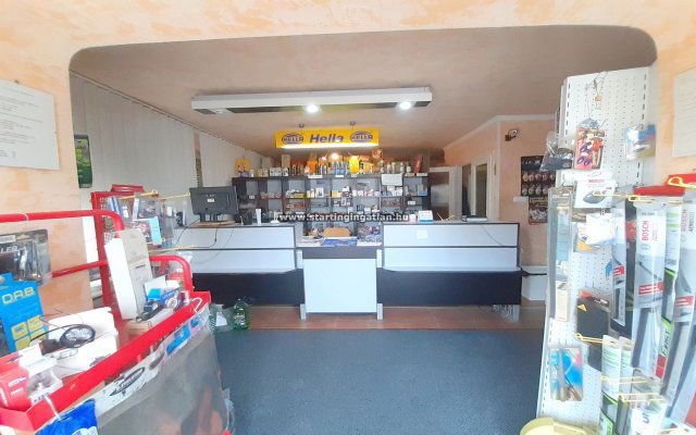 Eladó üzlethelyiség, Vecsésen, Fő úton 148 M Ft, 3 szobás