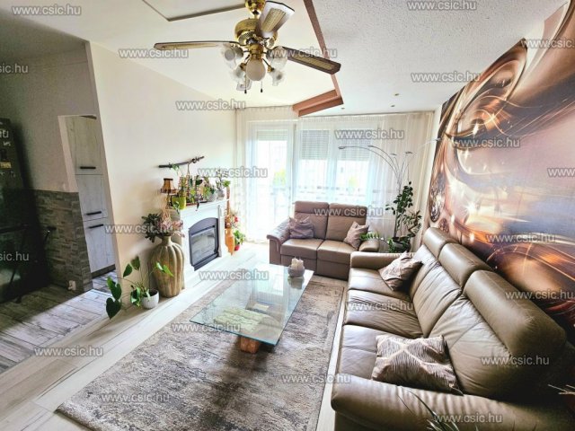 Eladó panellakás, Budapesten, XI. kerületben, Adony utcában