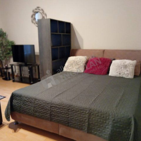 Kiadó téglalakás, albérlet, V. kerületben, Vadász utcában